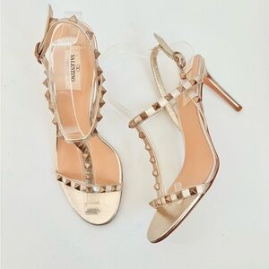 Valentino Garavani Metallic Gold Rockstud Tstrap open toe heels sandals EU 40